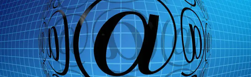 Lesen Sie die Nachricht des Betrügers - Detektive warnen vor Liebesschwindel.