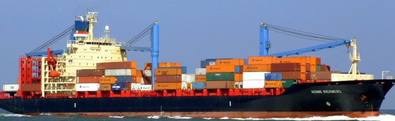 Liebesbetrüger gibt sich als Schiffsingenieur aus.