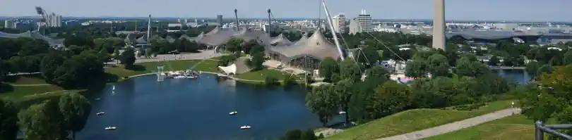 Detektive observieren im Olympiapark in München