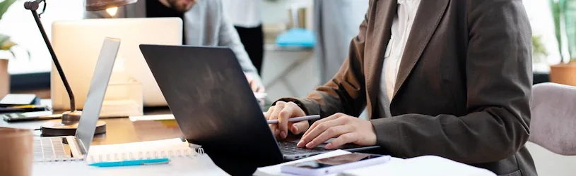 Diskrete Ermittlungen durch Detetkive.