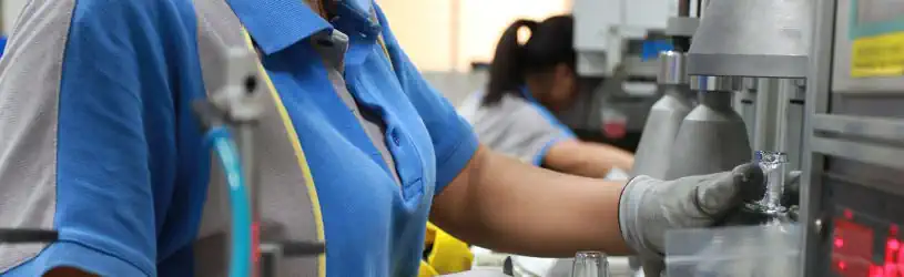 Detektive ermitteln bei Verdacht auf Mitarbeiterkriminalität.