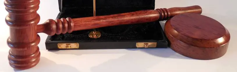 Urteile zu gefälschten Arbeitsunfähigkeitsbescheinigungen