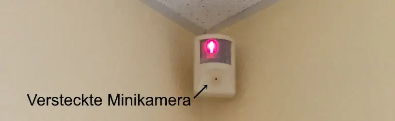 Vesteckte Kamera ist schwer zu finden, wenn sie verborgen ist.